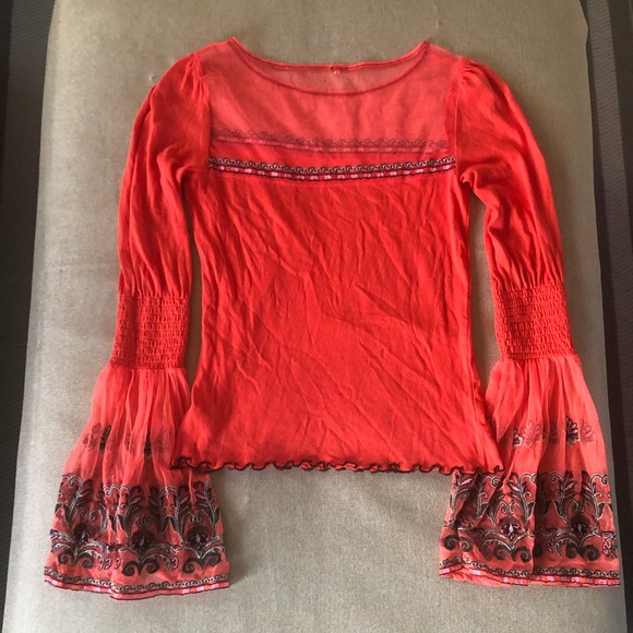 ☀️Free People: mesh bell sleeve top SZ:XS✨ - Picture 4 of 9